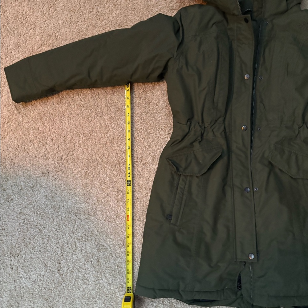 The North Face Women's Green Ski Jacket - Picture 11 of 12